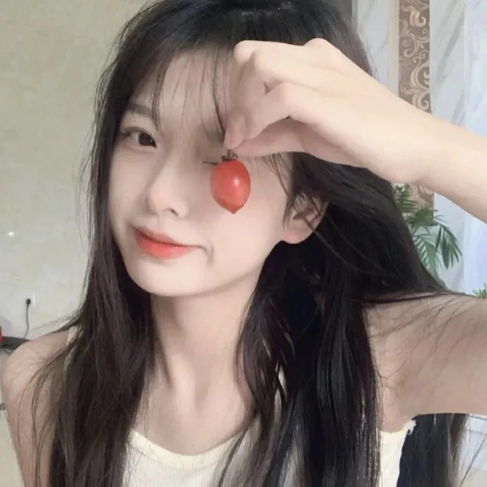 看她轻轻的飞起
